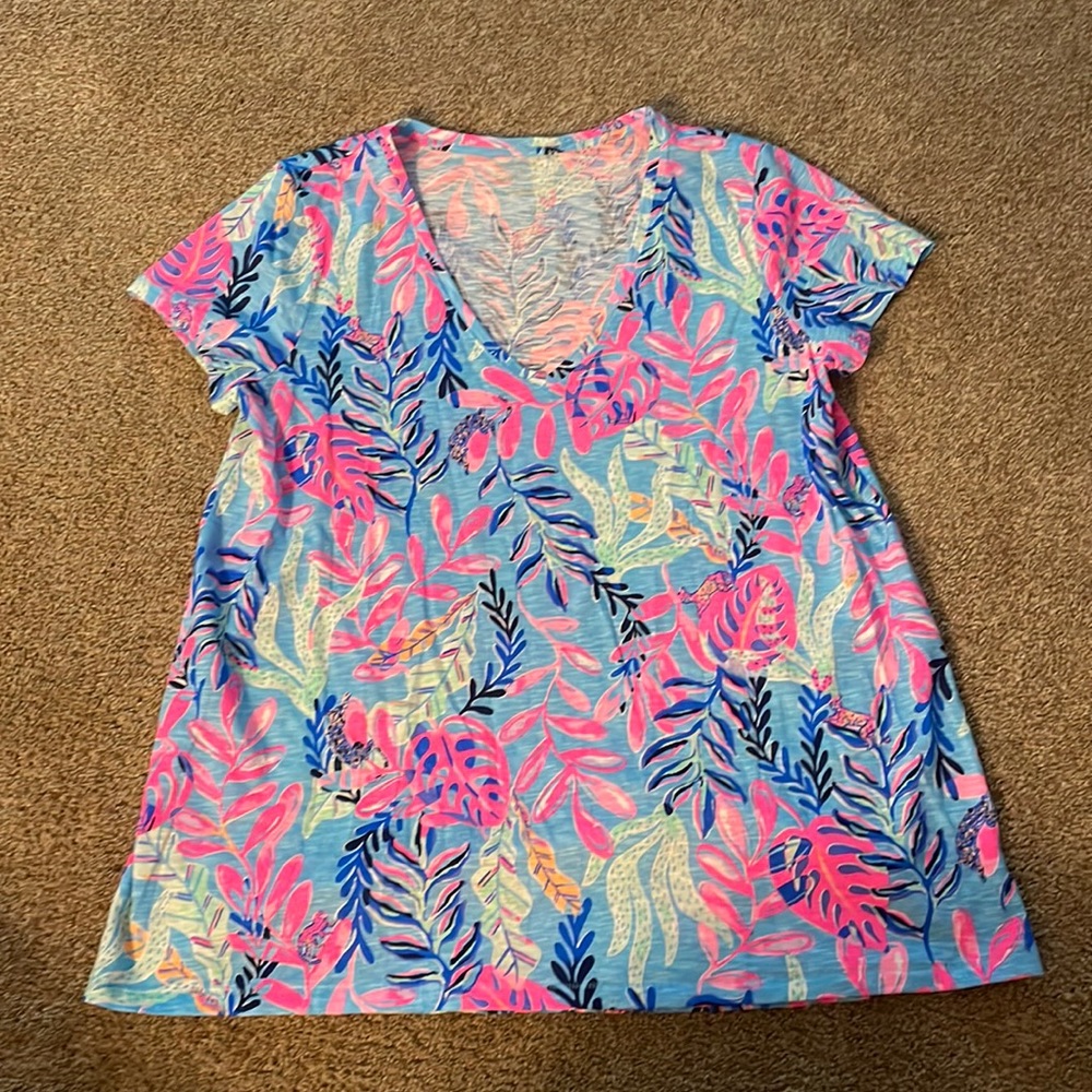 NWOT Lilly Pulitzer Etta V-Neck Top